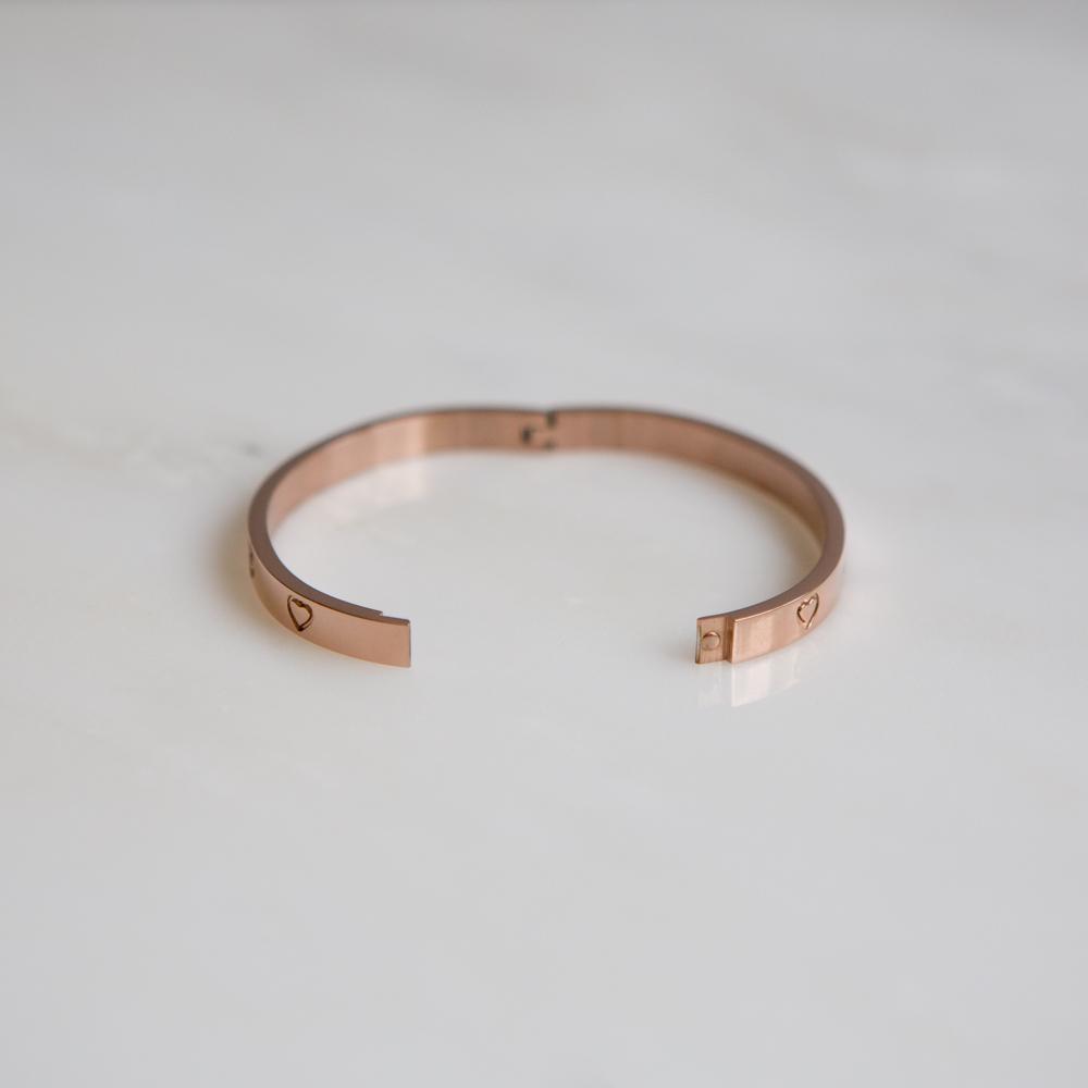 Heart CZ Bangle Bracelet (Rose Gold) - Wynter Bloom