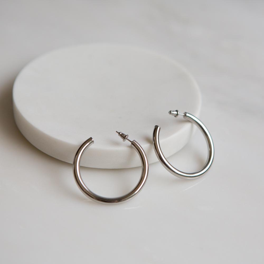 Medium Hoop Earrings - Wynter Bloom