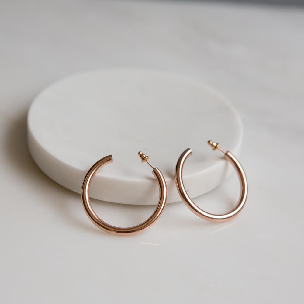 Medium Hoop Earrings - Wynter Bloom