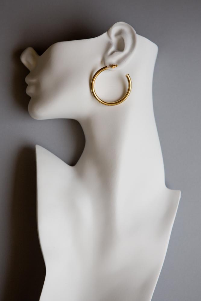 Medium Hoop Earrings - Wynter Bloom