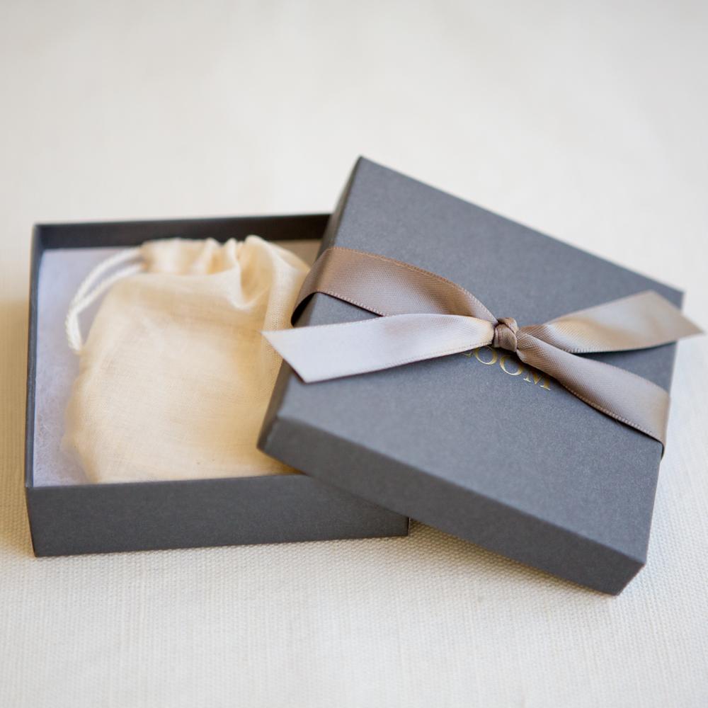 Matte Gold Abstract Sleeping Face Earrings - Wynter Bloom