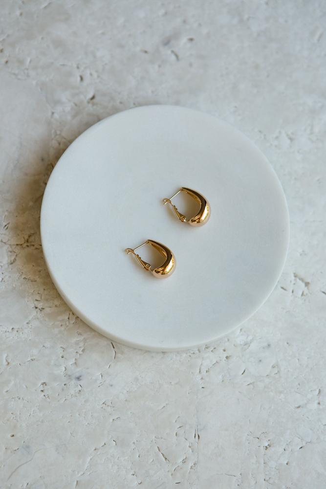Small Gold Cashew Hoop Earrings - Wynter Bloom