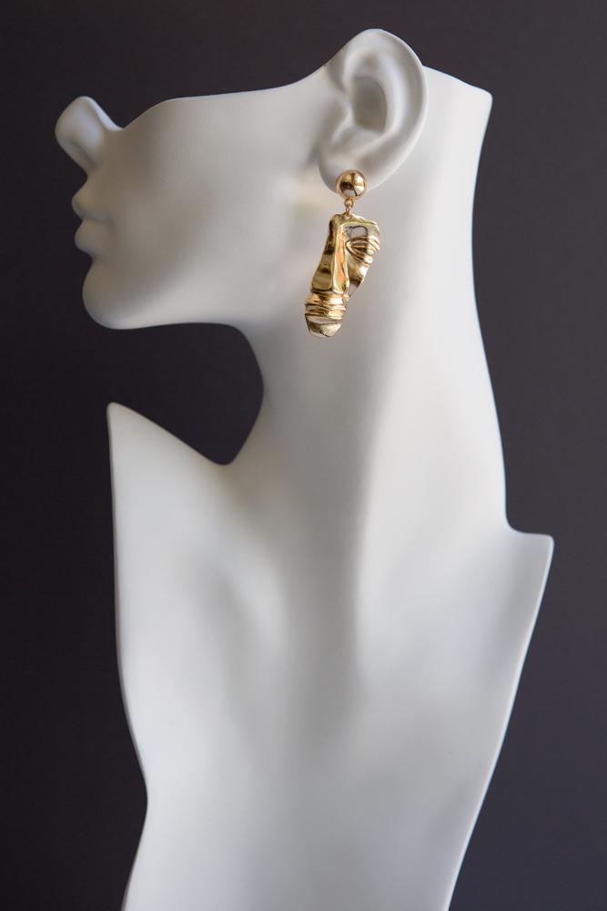 Gold Abstract Face Sculpture Earrings - Wynter Bloom