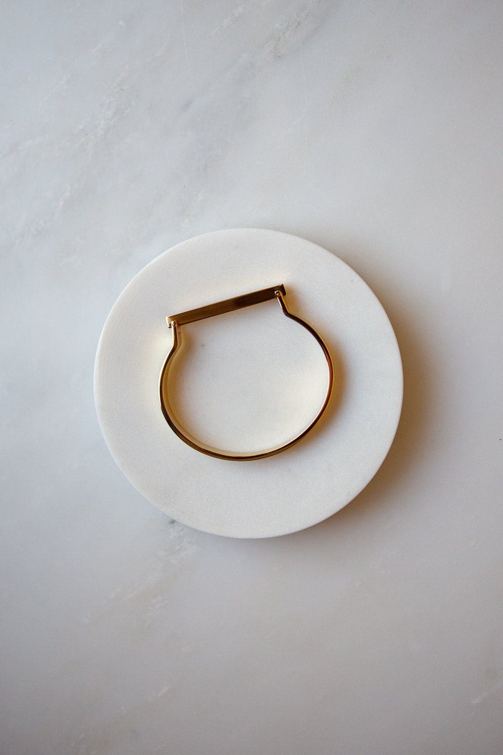 Minimalist Gold Horseshoe Bar Bracelet - Wynter Bloom
