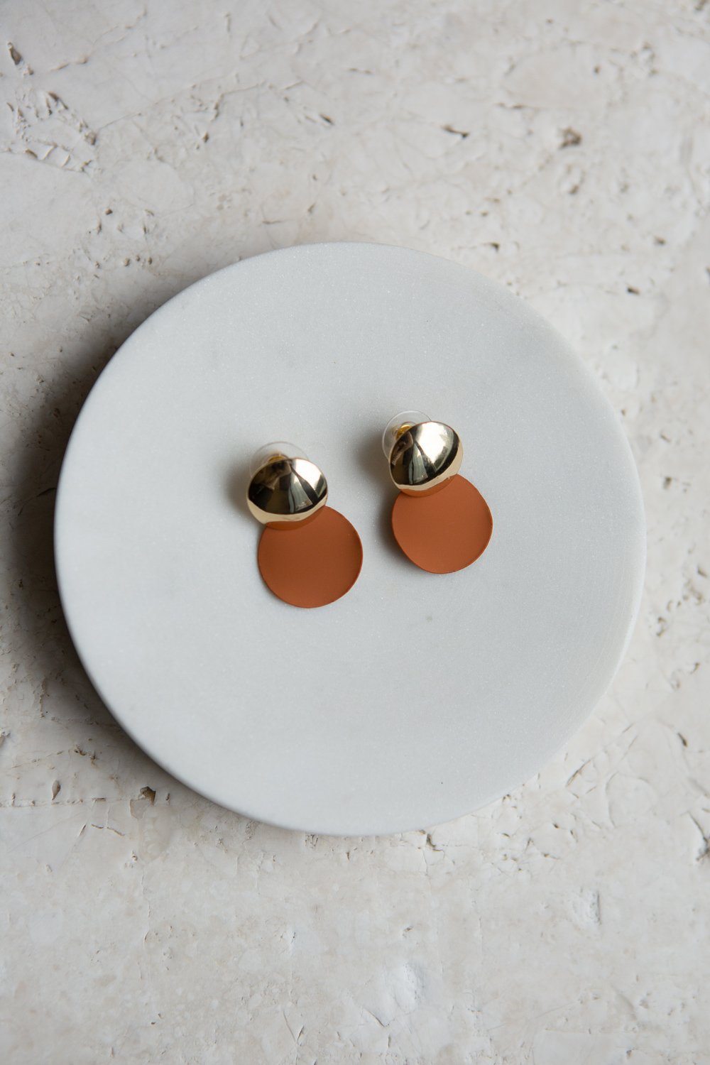 Brown and Gold Disc Earrings - Wynter Bloom