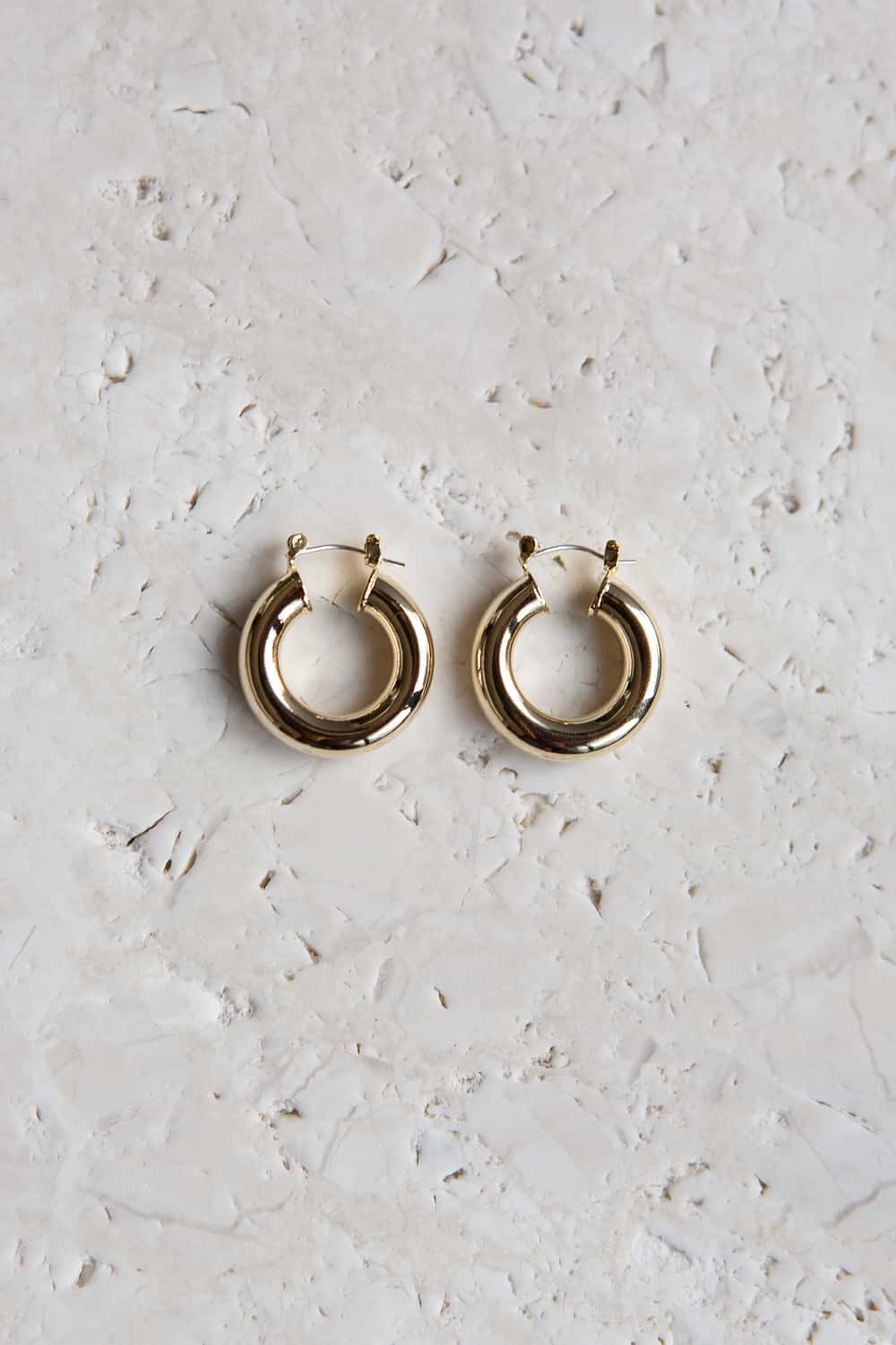 Lightweight Gold Chunky Tube Hoop Earrings - Wynter Bloom