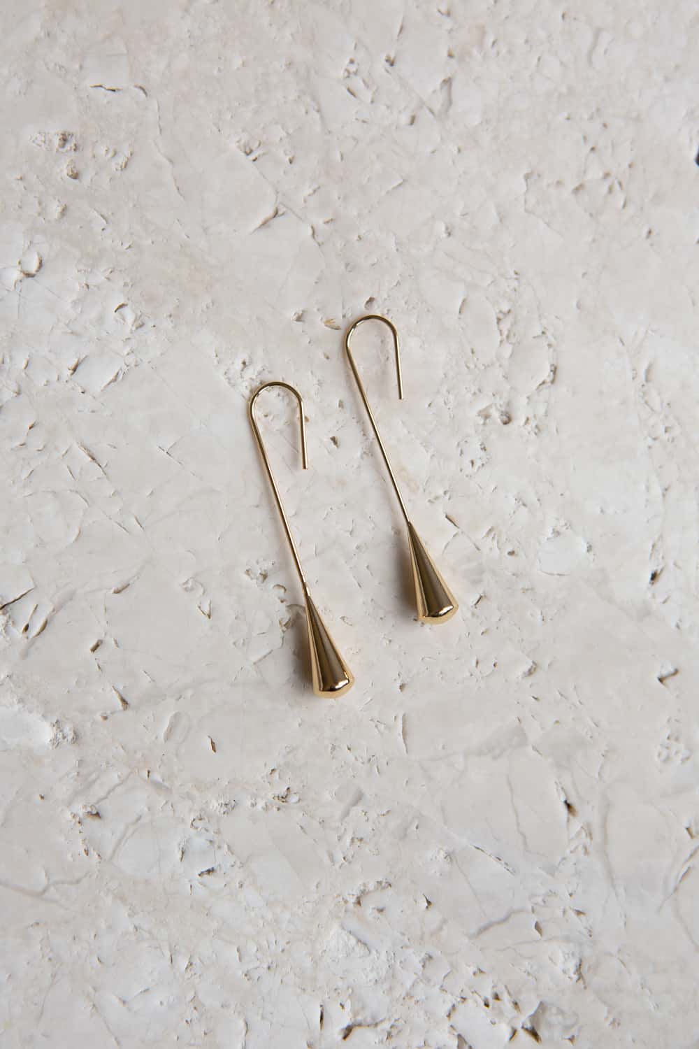 Minimalist Gold Elongated Teardrop Earring - Wynter Bloom