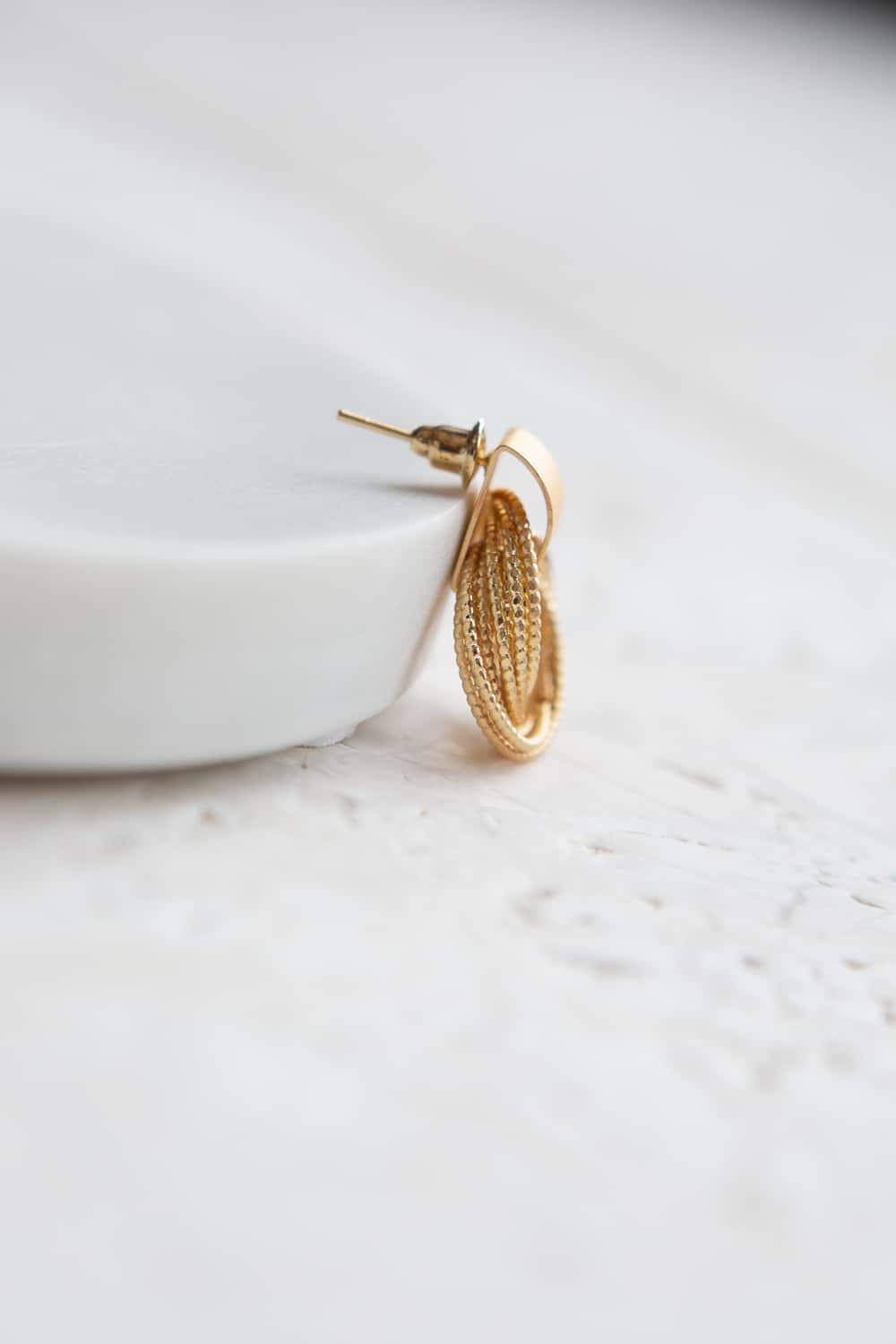 Stacked Circular Rings Stud Earrings - Wynter Bloom