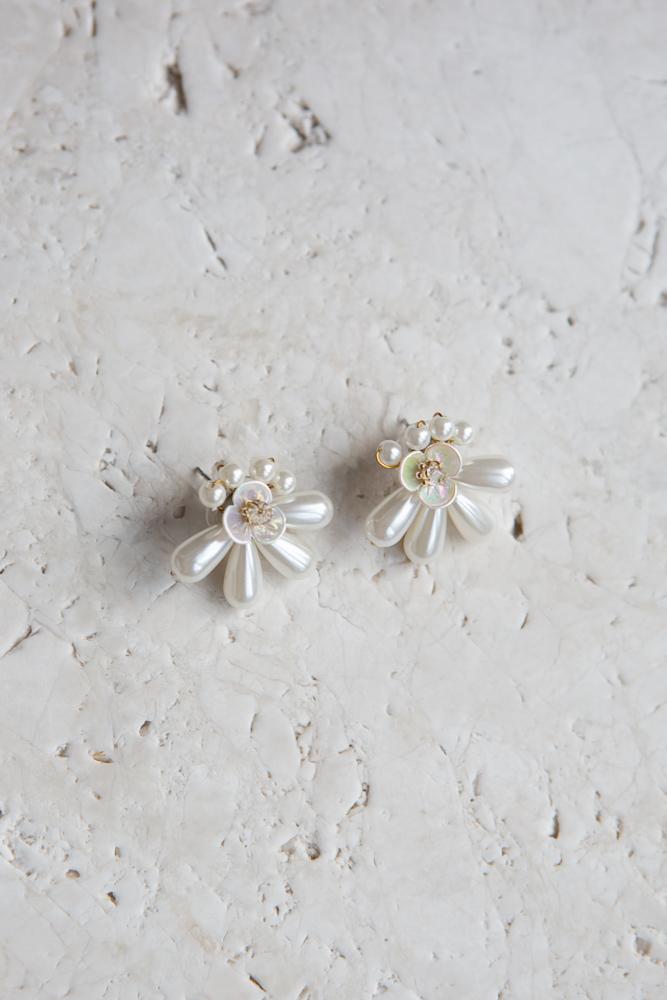 Pearl Flower Earrings - Wynter Bloom