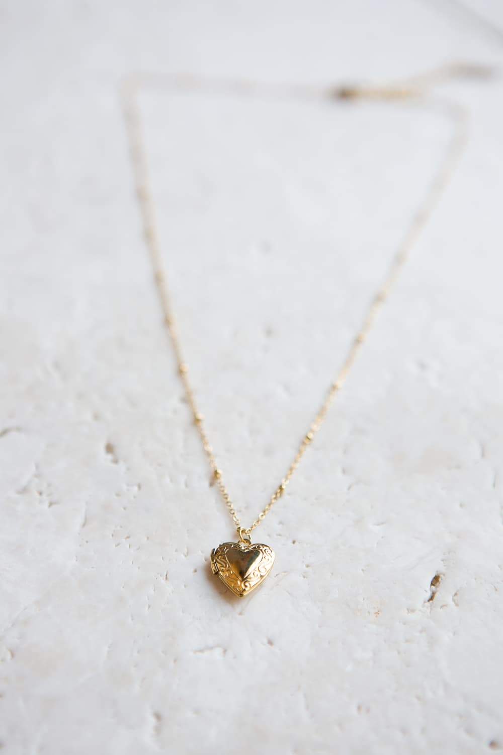 Vintage Style Heart Photo Locket Necklace