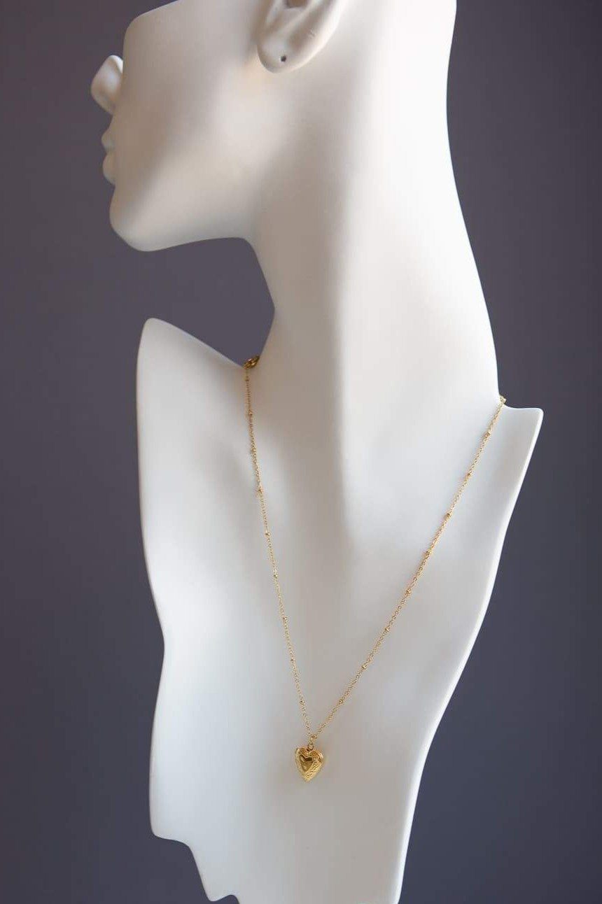 Vintage Style Heart Photo Locket Necklace