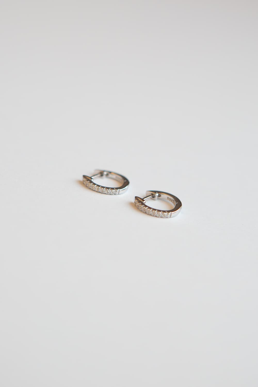 925 Sterling Silver CZ Pavé Huggie Hoop