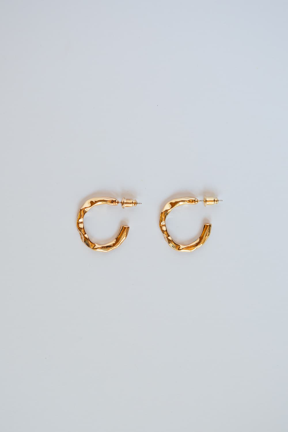 Gold Hammered Hoop Earrings - Wynter Bloom