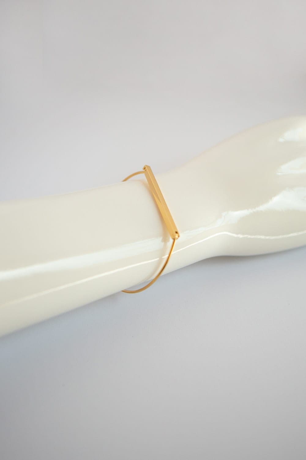 Minimalist Dainty Gold Bar Bracelet