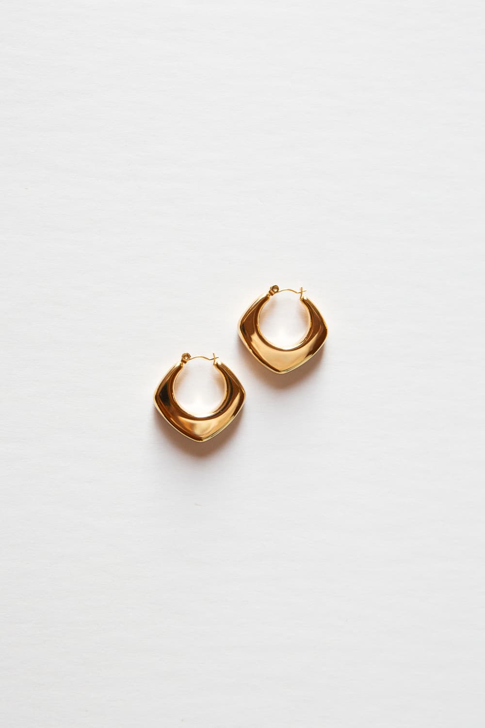 Thick Gold Rounded Rhombus Hoop Earrings