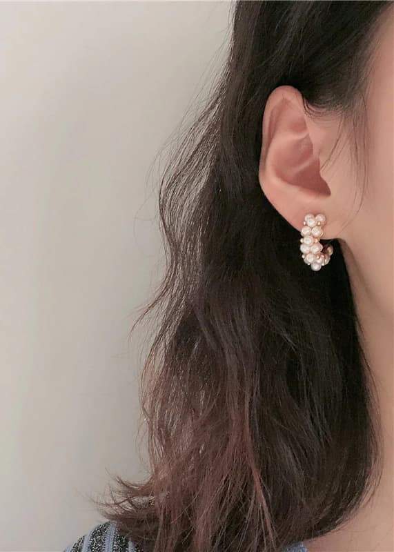 Gold Pearl Hoop Earrings - Wynter Bloom
