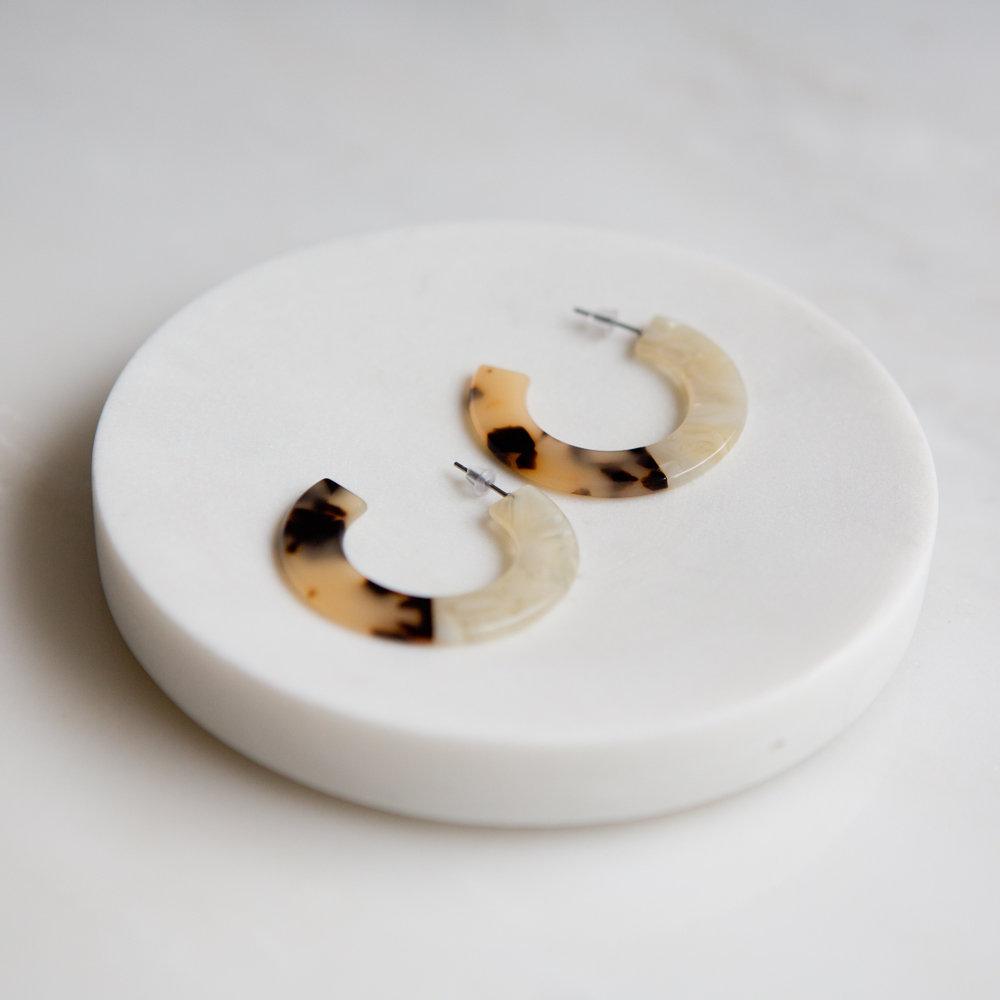 Tortoise Shell Earrings (White/Blonde &amp; Black) - Wynter Bloom